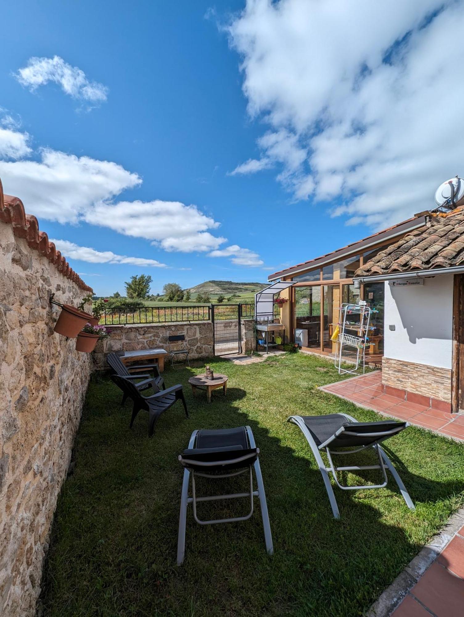 Albergue El Alfar/Pilgrim Hostel Hornillos del Camino Exterior foto